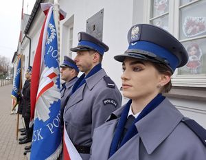 Policjanci podczas uroczystości obchodów Święta Niepodległości.