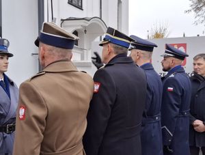 Policjanci podczas uroczystości obchodów Święta Niepodległości.