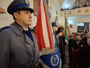 Policjanci podczas uroczystości obchodów Święta Niepodległości.