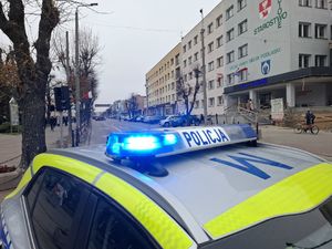 Policjanci podczas uroczystości obchodów Święta Niepodległości.