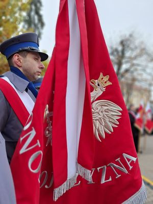 Policjanci podczas uroczystości obchodów Święta Niepodległości.