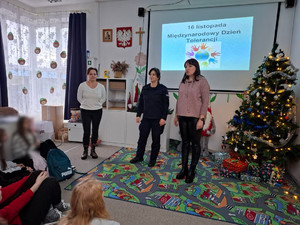 Spotkanie z dziecmi dotyczące tolerancji.