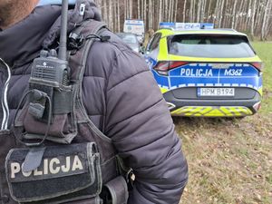 Policjanci biorą udział w ćwiczeniach dowódczo - sztabowych.