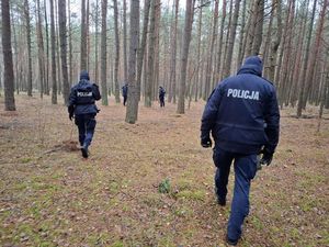 Policjanci biorą udział w ćwiczeniach dowódczo - sztabowych.