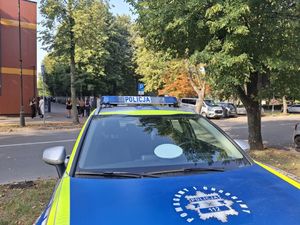 Policjanci dbaja o bezpieczeństwo w okolicach szkół/