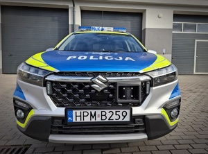 Nowy radiowóz w bielskiej komendzie policji.