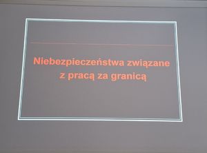 Policjanci spotkali się z młodzieżą.