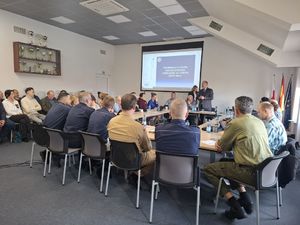 Policjanci spotkali się z mieszkańcami gminy Orla