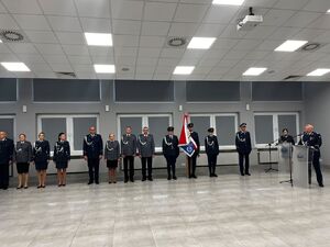 Policjanci podczas uroczystości z okazji święta policji.