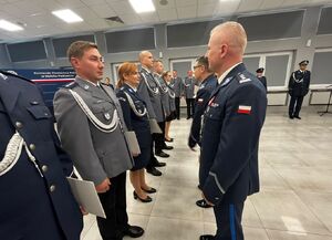 Policjanci podczas uroczystości z okazji święta policji.